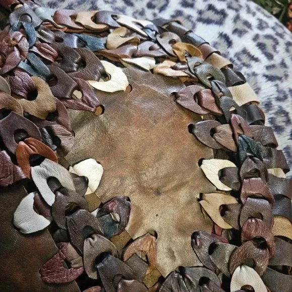 Vintage 70's | Slouchy Hippie Boho Leather Earthy Tones Chain Patchwork Handbag - Picture 9 of 14